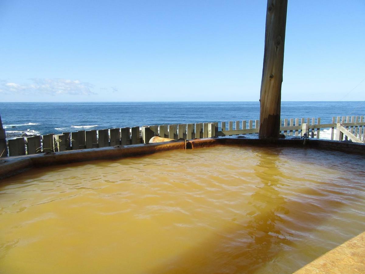 فندق Koganezaki Furofushi Onsen Fukaura المظهر الخارجي الصورة